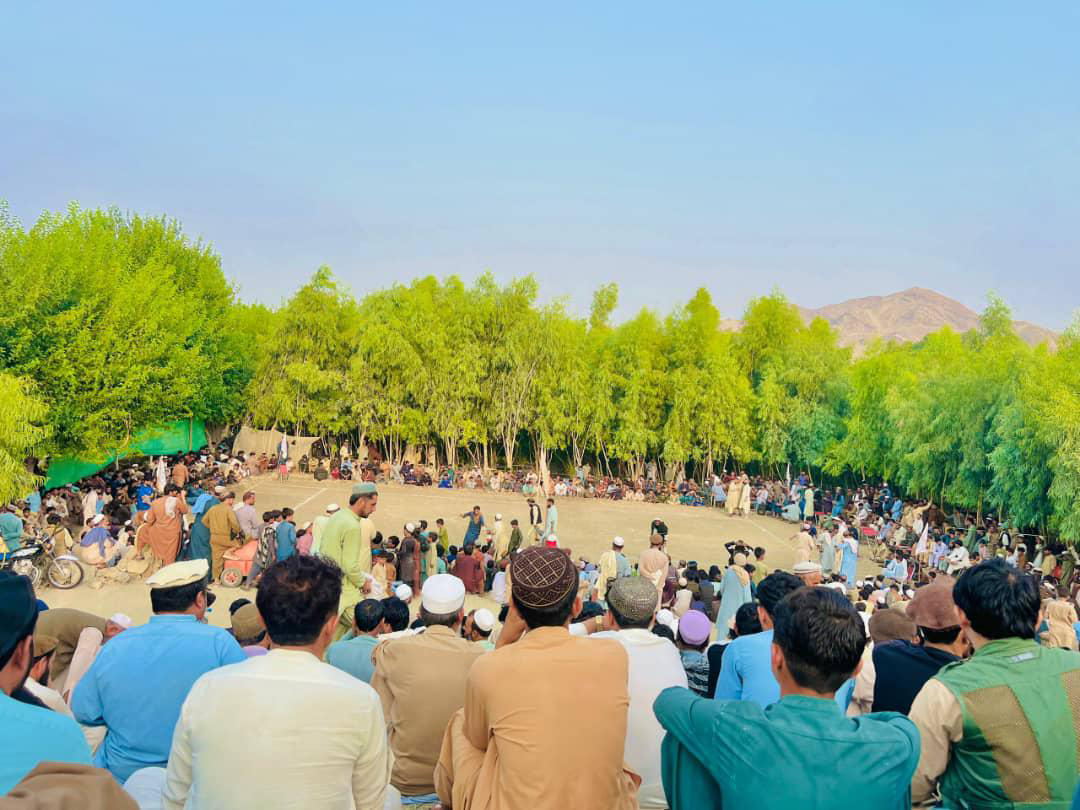 ننګرهار؛ مومند درې ولسوالۍ کې د ٢٤ لوبډلو ترمنځ د والیبال سیالۍ پای ته ورسېدې