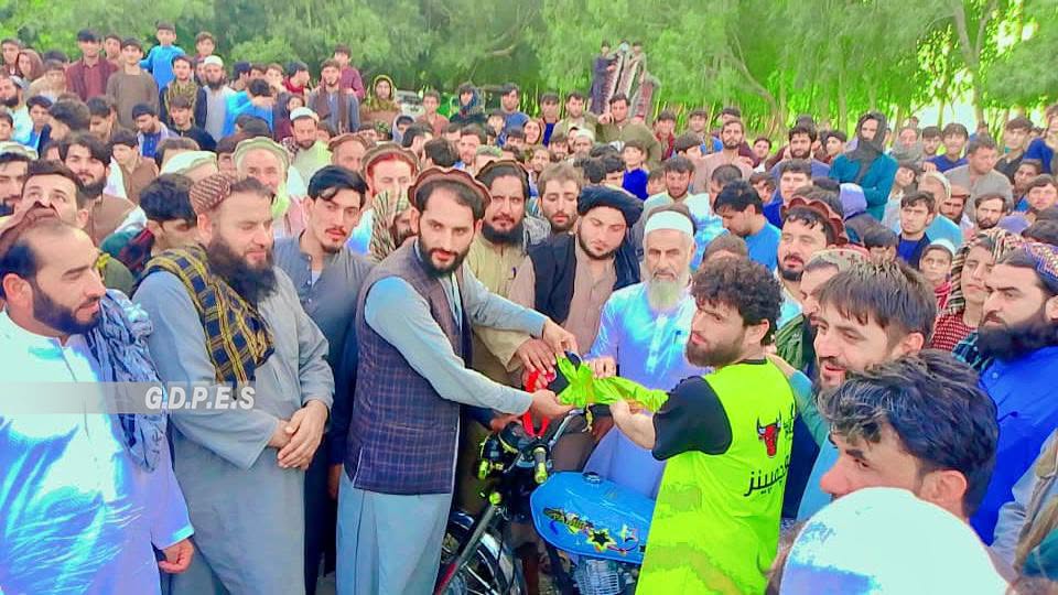 ننګرهار؛ بټي کوټ ولسوالۍ کې د ۳۶ لوبډلو ترمنځ د ټېپ بال کرېکټ سیالۍ پای ته ورسېدې