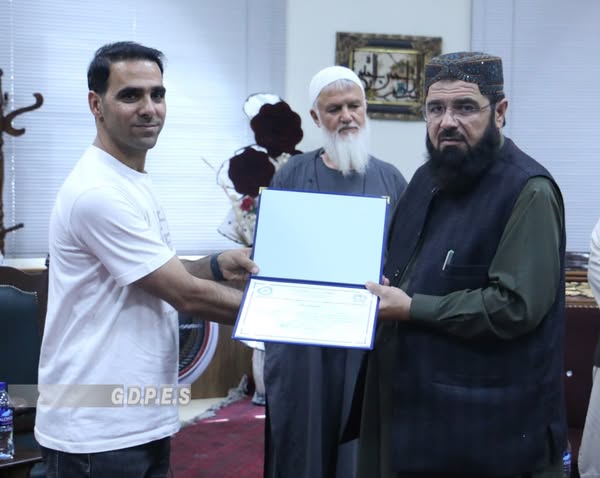 د روشن مخابراتي شرکت استازو د هېواد د ورزش ادارې له رهبرۍ سره وليدل