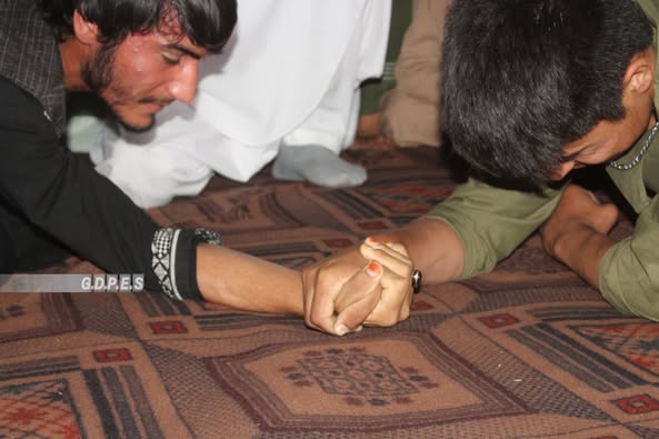 بلخ؛ دهدادي ولسوالۍ کې د شل ورزشکارانو ترمنځ د لاس چپه کولو سيالۍ ترسره شوې