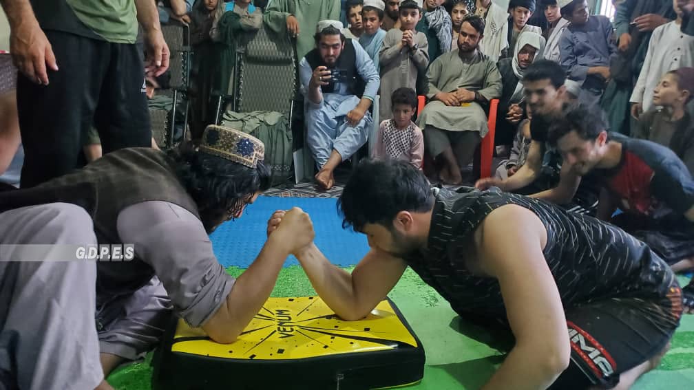 ارزگان کې د ۳۰ ورزشکارانو ترمنځ د لاس چپه کولو سيالۍ وشوې