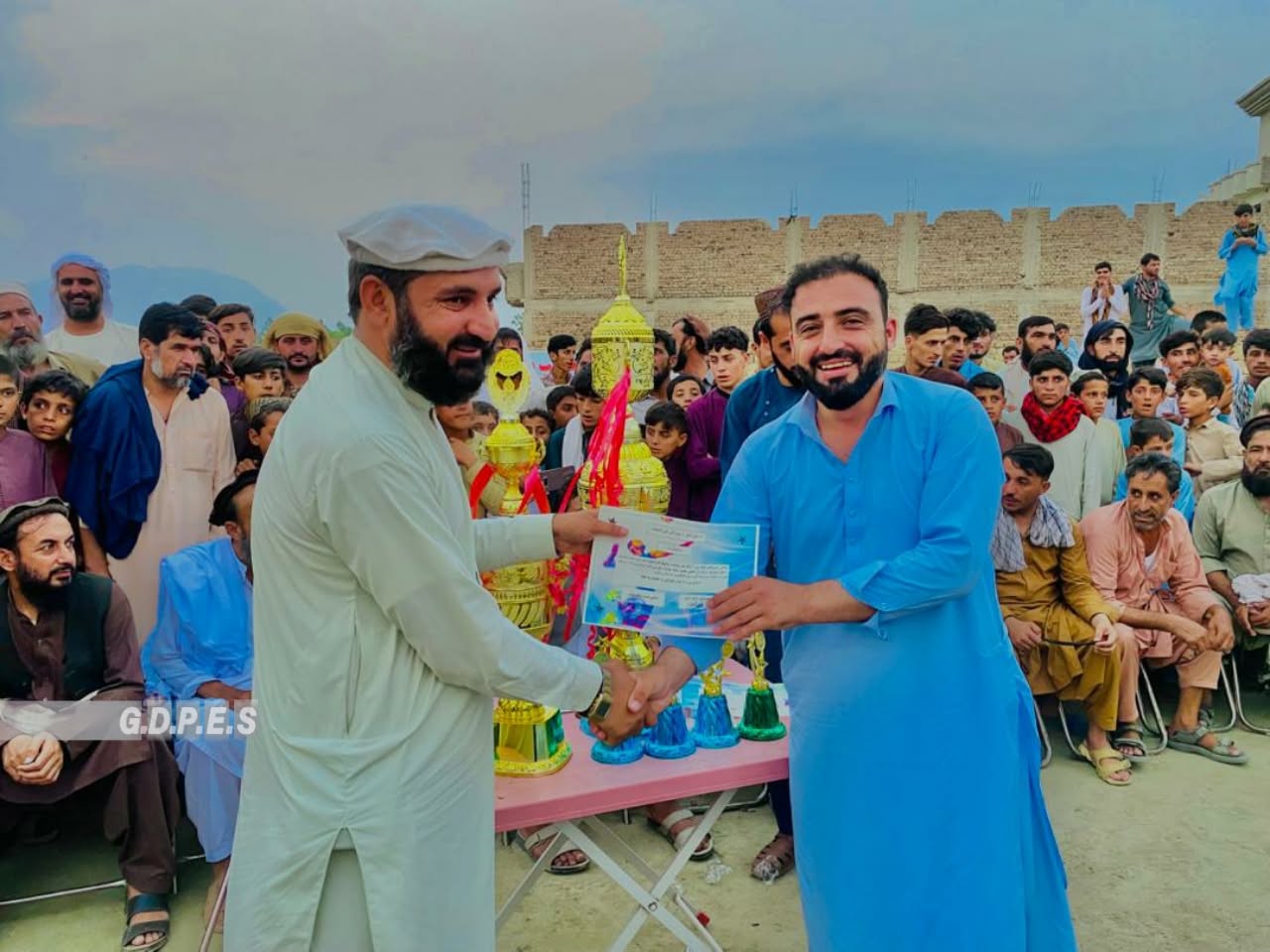 ننگرهار؛ خوږياڼو ولسوالۍ کې د ۱۶ لوبډلو ترمنځ د واليبال سيالۍ پای ته ورسېدې