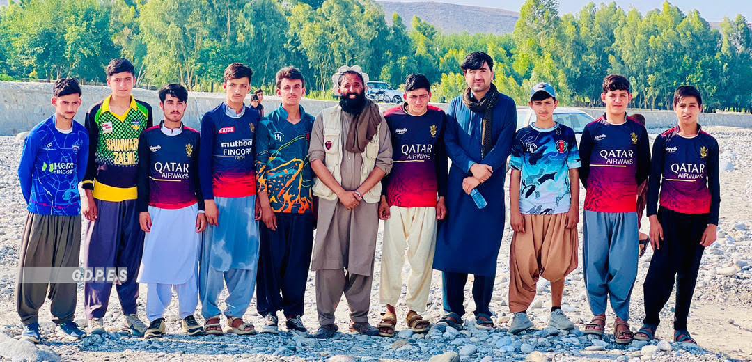 ننګرهار؛ کوټ ولسوالۍ کې د څلوېښت لوبډلو ترمنځ د ټېپ بال کرېکټ سیالۍ پیل شوې