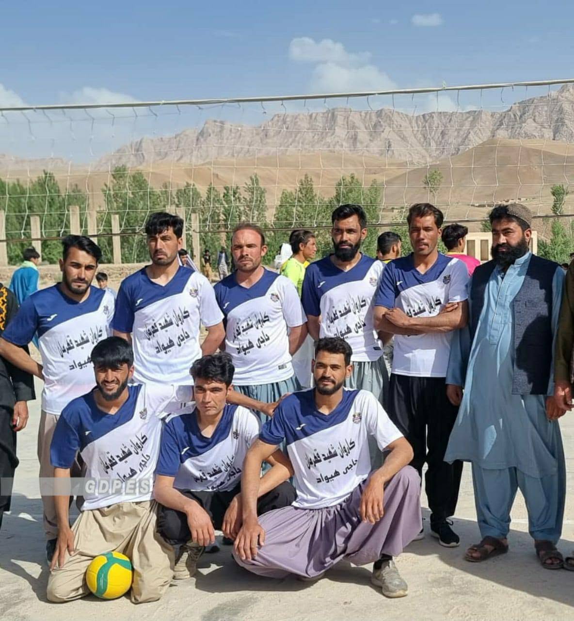 غور؛ مسابقات والیبال با اشتراک هشت تیم در ولسوالی تیوره آغاز گردید