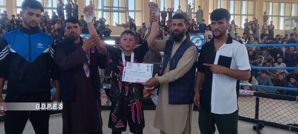 پروان کې د ۱۴۰ ورزشکارانو ترمنځ د رزمي ورزشونو د او اف سي سبک ټاکنیزې سیالۍ ترسره شوې