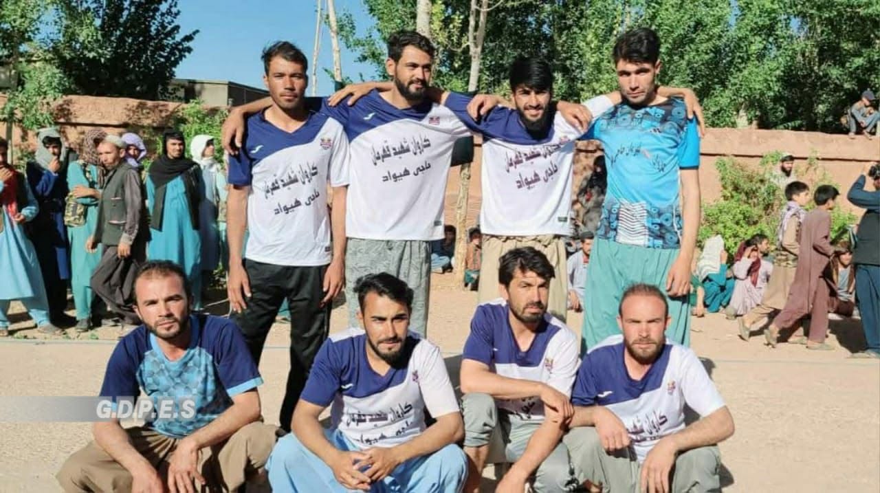 غور؛ تیم والیبال وحدت قهرمان مسابقات والیبال ولسوالی تیوره شد
