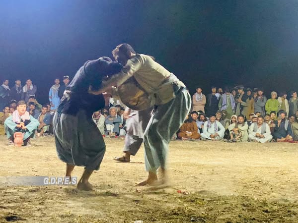 بلخ؛ مسابقات کورش با اشتراک ۷۰ ورزشکار در ولسوالی بلخ برگزار شد