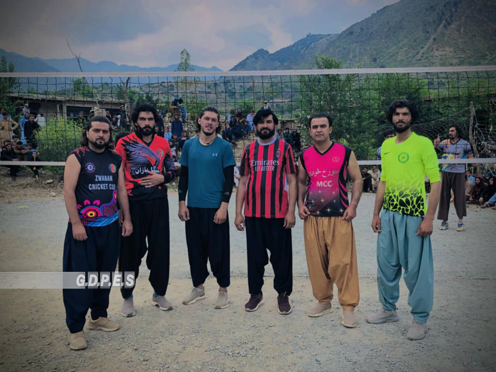 پکتیا؛ ډنډ پټان ولسوالۍ کې د ٣٠ لوبډلو ترمنځ د والیبال سیالۍ پیل شوې