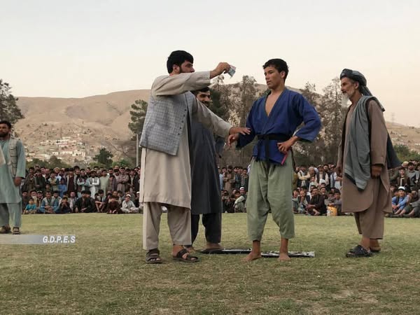 بغلان؛ مرکز پلخمري ښار کې د ۳۲ کورشکارانو ترمنځ د کورش سیالۍ ترسره شوې