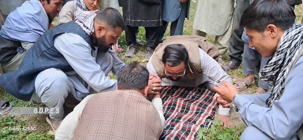 بامیان؛ رقابت های دست کشتی میان ۳۰ تن در ولسوالی یکاولنگ‌‌نمبر‌۱ برگزار شد