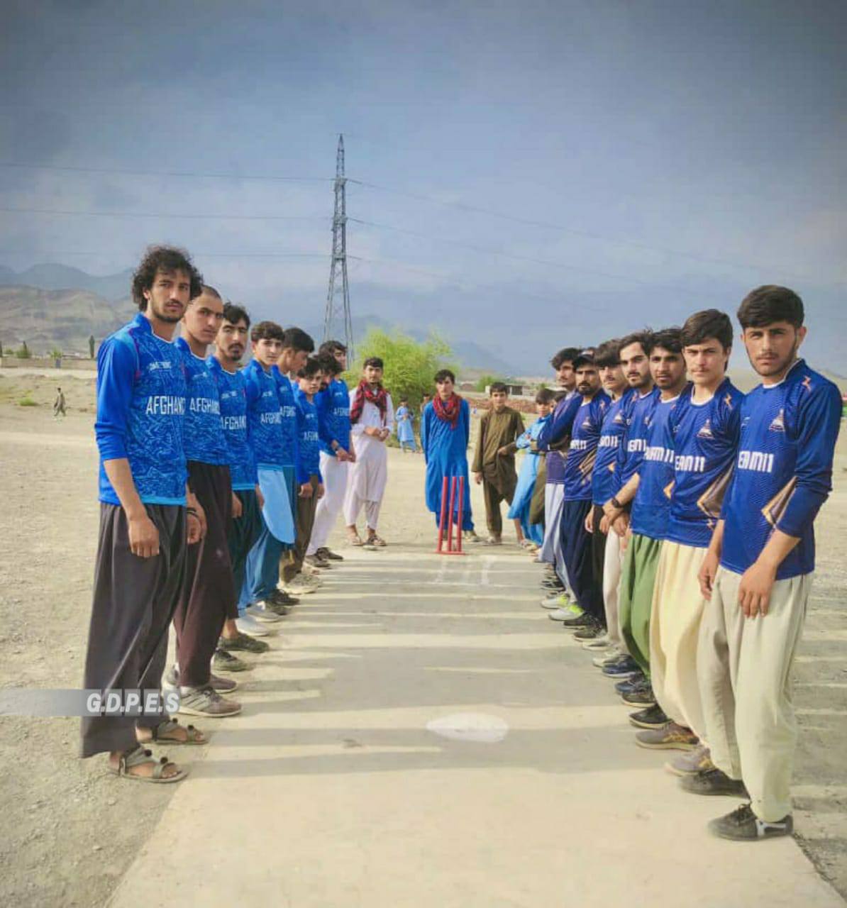 خوست؛ په نادرشاه کوټ ولسوالۍ کې د شپږو لوبډلو ترمنځ د ټېپ بال کرکټ سيالۍ پيل شوې