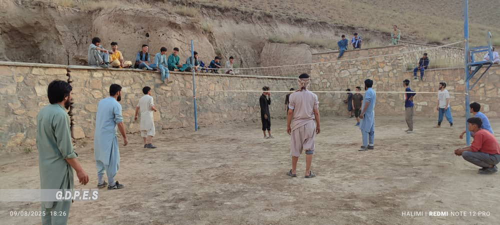 دایکندی؛ مسابقات والیبال با اشتراک هشت تیم در ولسوالی اشترلی آغاز گردید