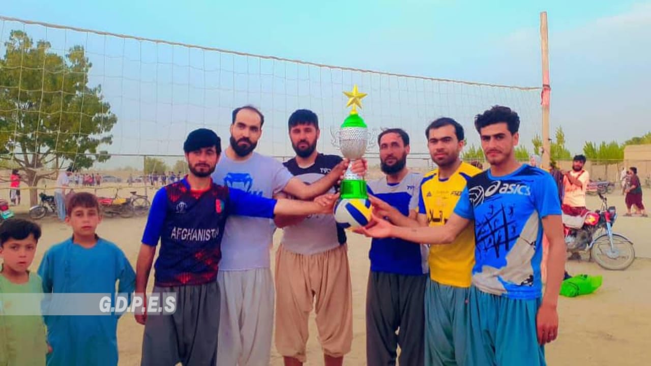 غزنی؛ مسابقات والیبال با اشتراک هشت تیم با قهرمانی تیم اتلان شلگر به پایان رسید
