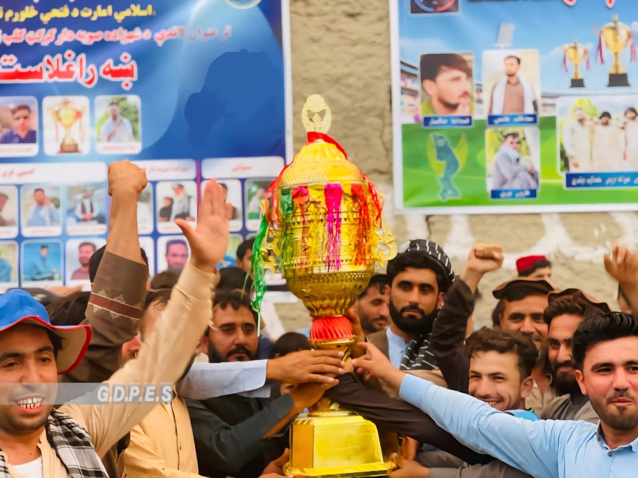 ننګرهار؛ چپرهار ولسوالۍ کې د ٣٢ لوبډلو ترمنځ د ټېپ بال کرېکټ سیالۍ پای ته ورسېدې