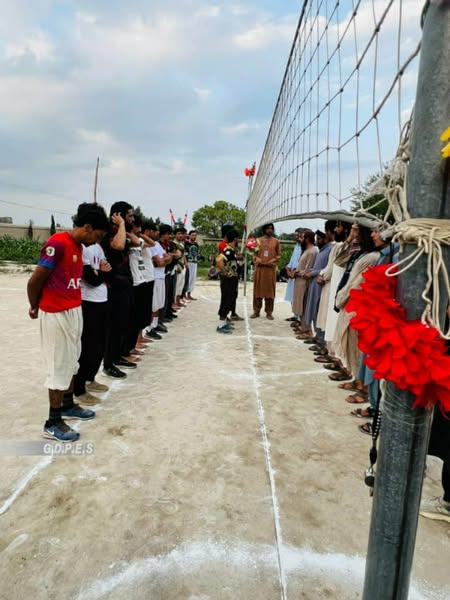 خوست؛ اسماعيل خېلو مندوزيو ولسوالۍ کې د ۳۰ لوبډلو ترمنځ د والیبال سیالۍ پيل شوې