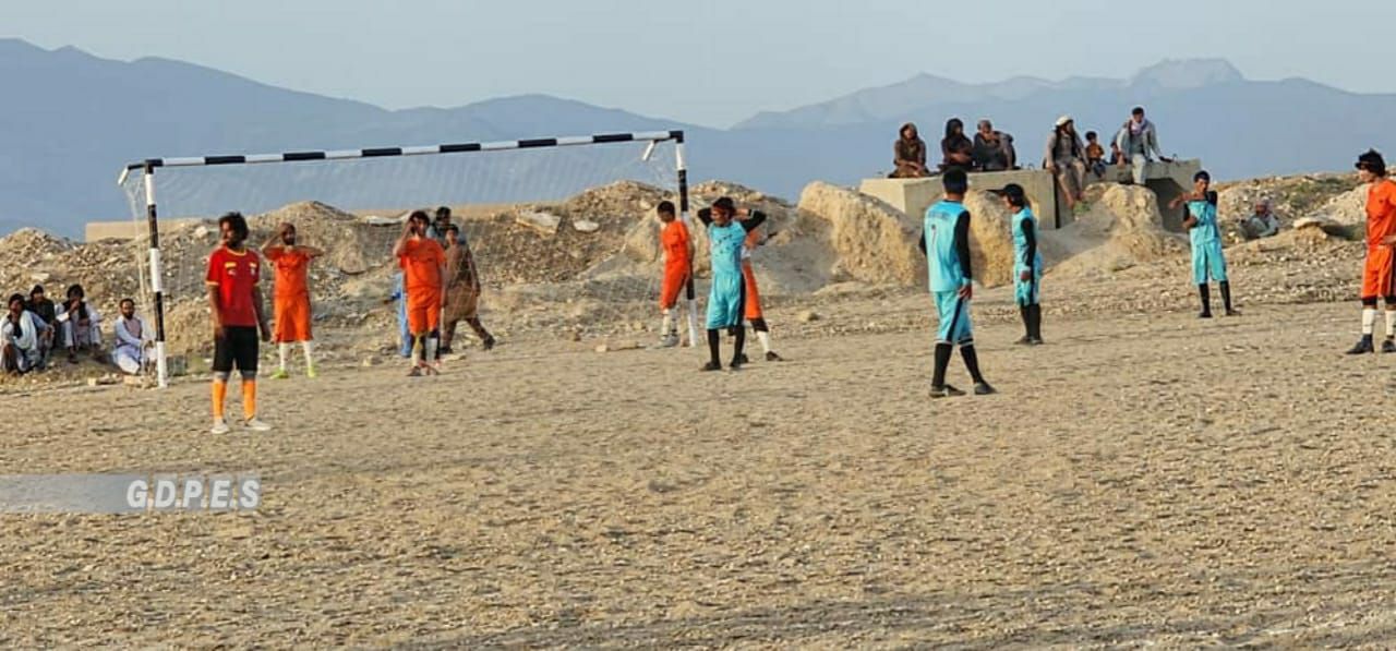 غزنی. تورنمنت فوتبال سوپرکپ بین ۴ تیم در ولسوالی ده یک به پایان رسید