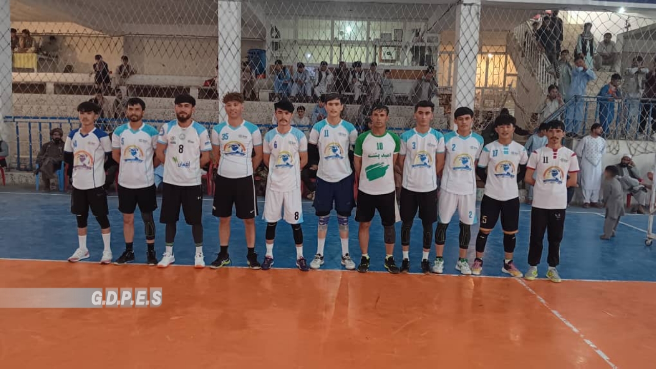 غزنی؛ رقابت های والیبال بین ۴ تیم در ولسوالی جاغوری برگزار شد