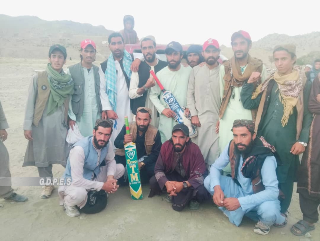 پکتیکا؛ چهاربران ولسوالۍ کې د اتو لوبډلو ترمنځ د ټېپ بال کرېکټ سیالۍ پای ته ورسېدې