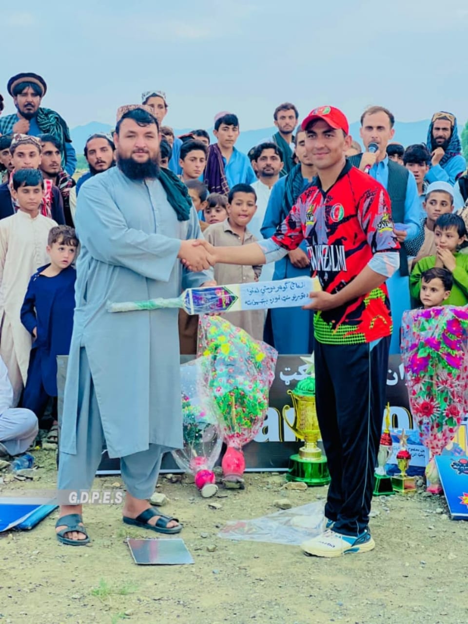 خوست؛ ګربز ولسوالۍ کې د اتو لوبډلو ترمنځ د ټېپ بال کرېکټ سیالۍ پای ته ورسېدې