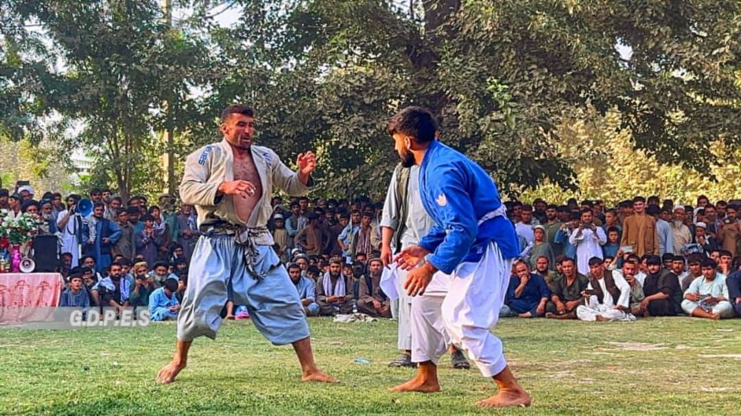 کندز؛ خان آباد ولسوالۍ کې د ۹۰ پهلوانانو ترمنځ د کورش سيالۍ وشوې