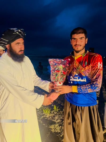 خوست؛ نادرشاه کوټ ولسوالۍ کې د لسو لوبډلو ترمنځ د ټېپ بال کرېکټ سیالۍ پای ته ورسېدې