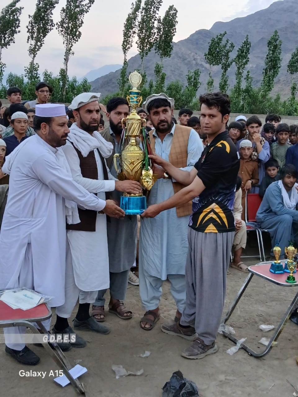 کونړ کې د ۲۳ لوبډلو ترمنځ د ټېپ بال کرېکټ سیالۍ پای ته ورسېدې