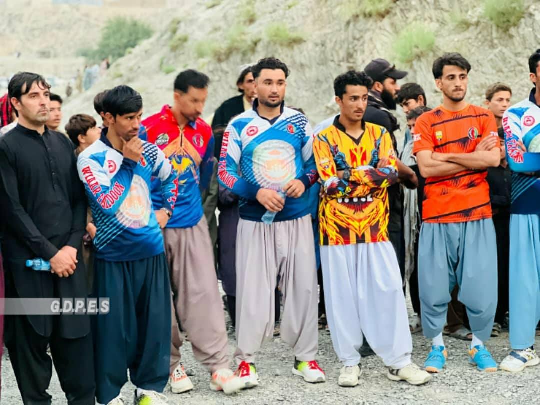 خوست؛ نادرشاه کوټ ولسوالۍ کې د ١٣ لوبډلو ترمنځ د ټېپ بال کرېکټ سیالۍ پای ته ورسېدې