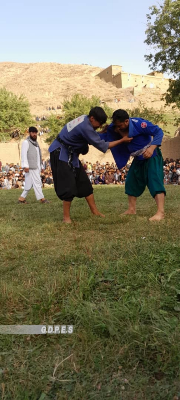 بغلان؛ مسابقات پهلوانی کورش با اشتراک ۴۶ ورزشکار در ولسوالی جلگه برگزار گردید