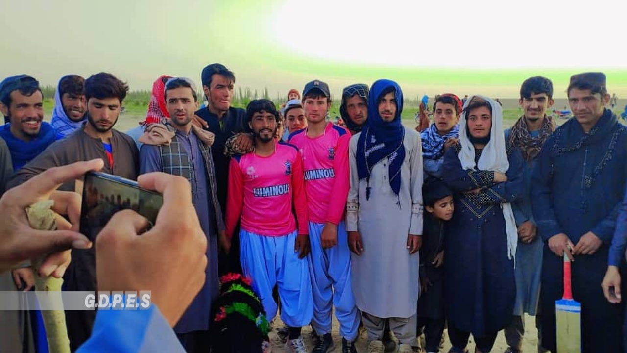پکتیکا؛ مټاخان ولسوالۍ کې د نهو لوبډلو ترمنځ د ټېپ بال کرېکټ سیالۍ پای ته ورسېدې