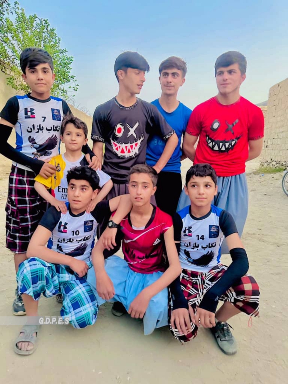 کاپیسا؛ تګاب ولسوالۍ کې د لسو لوبډلو ترمنځ د والیبال سیالۍ پای ته ورسېدې