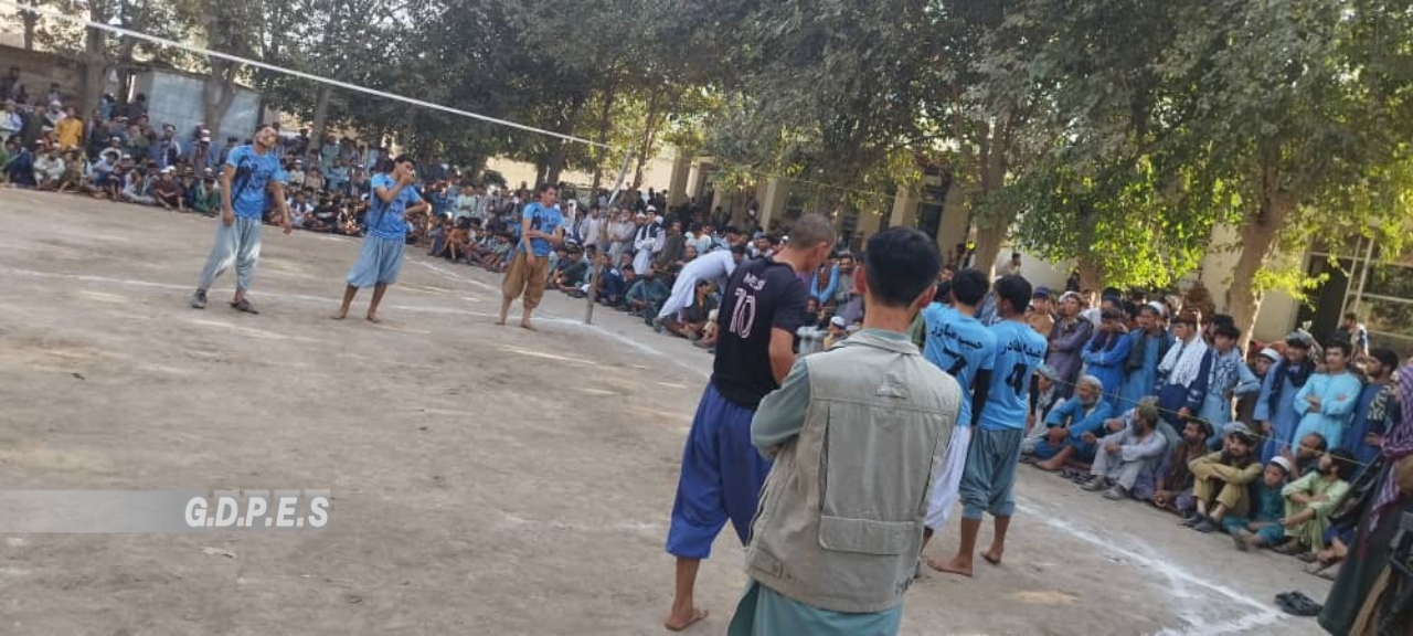 کندز؛ کلباد ولسوالۍ کې د ۲۴ لوبډلو ترمنځ د والیبال سیالۍ پای ته ورسېدې