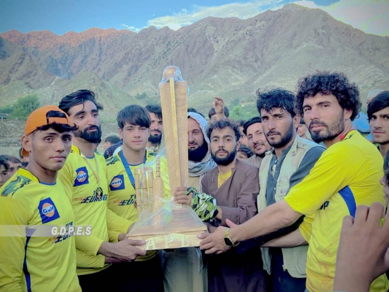 کونړ؛ مرکز اسعد آباد ښار کې د اتو لوبډلو ترمنځ د ټېپ بال کرېکټ سیالۍ پای ته ورسېدې