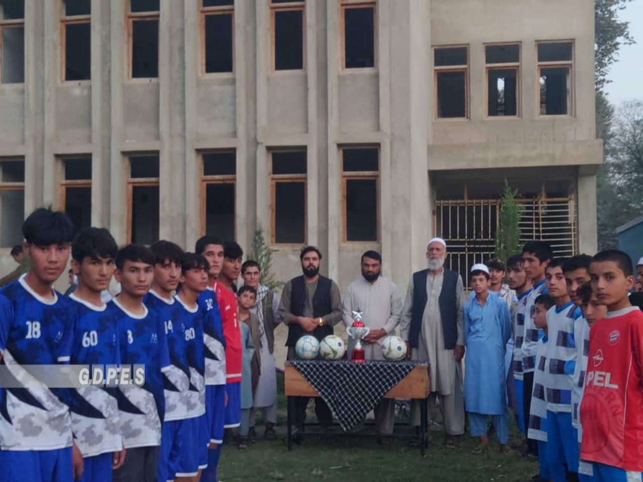 کندز کې د اتو لوبډلو ترمنځ د فوټسال سیالۍ د کشاورزان لوبډلې په اتلولۍ پای ته ورسېدې