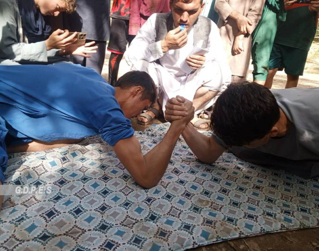 دایکندی؛ مسابقات دست کشتی با اشتراک ۲۵ ورزشکار در ولسوالی پاتو برگزار گردید