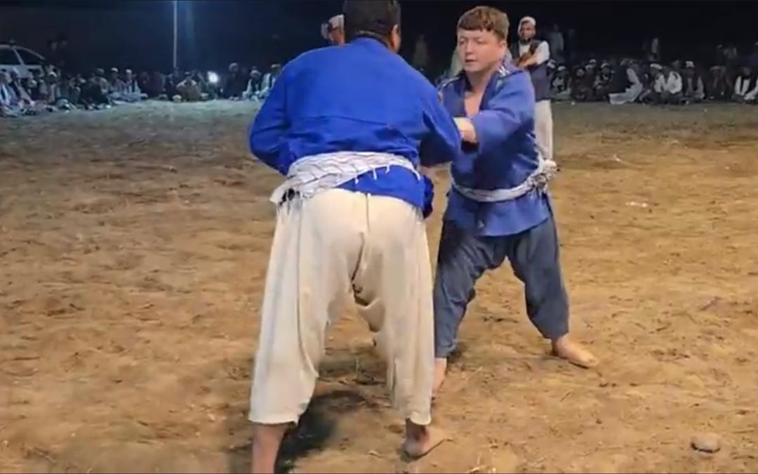 بلخ؛ چاهی ولسوالۍ کې د ۴۰ کورشکارانو ترمنځ د کورش سیمه ییزې سیالۍ ترسره شوې