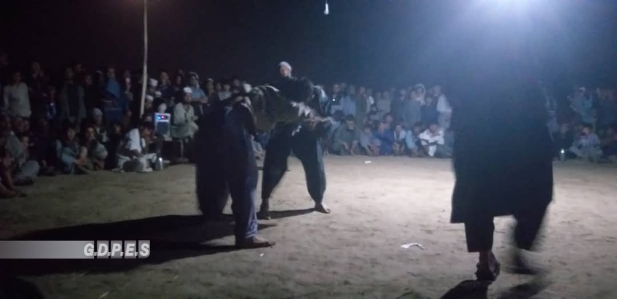 کندز؛ مسابقات پهلوانی کورش با اشتراک ۲۸ ورزشکار در ولسوالی دشت ارچی برگزاری گردید