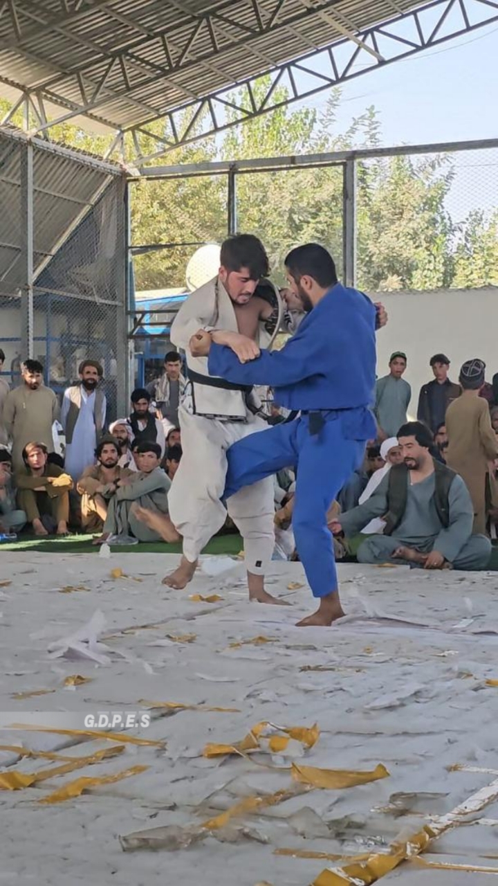 تخار؛ مسابقات انتخابی کورش با اشتراک ۷۰ ورزشکار در ولسوالی درقد برگزاری گردید
