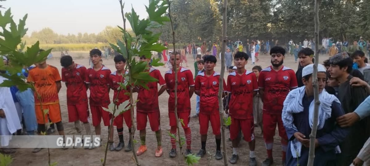 کندز؛ کلباد ولسوالۍ کې د ١٢ لوبډلو ترمنځ د فوټبال سيالۍ پای ته ورسېدې