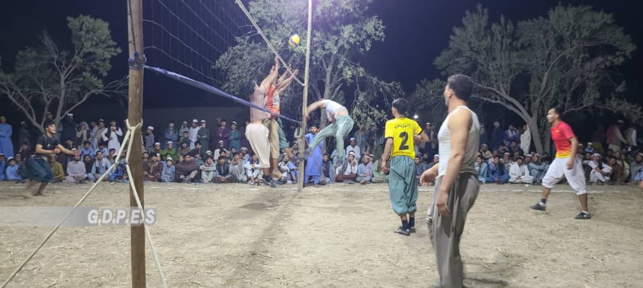 کندز؛ مسابقات والیبال با اشتراک هشت تیم در ولسوالی قلعه زال برگزار گردید