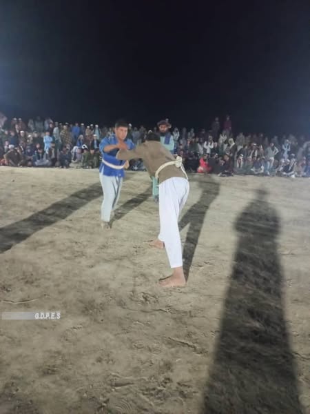 بلخ؛ چاهي ولسوالۍ کې د ۵۰ پهلوانانو ترمنځ د کورش سيالۍ وشوې