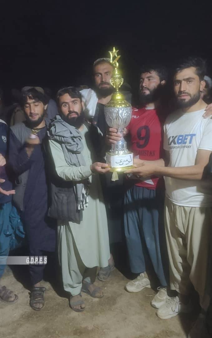 ارزگان؛ ګیزاب ولسوالۍ کې د اووه لوبډلو ترمنځ د واليبال سيالۍ پای ته ورسېدې