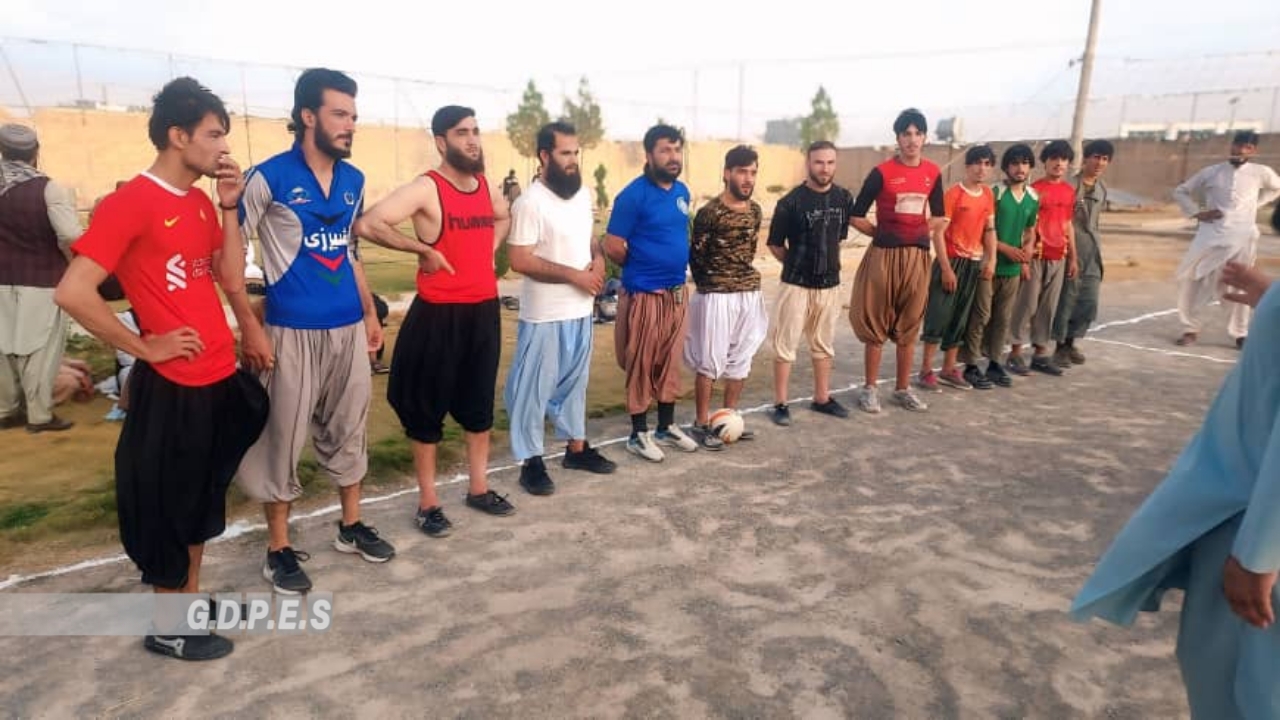 زابل؛ مرکز قلات ښار کې د شپږو لوبډلو ترمنځ د والیبال سیالۍ پیل شوې