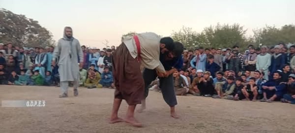 سرپل؛ مسابقات پهلوانی کورش با اشتراک ۳۰ ورزشکار در مرکز برگزار گردید