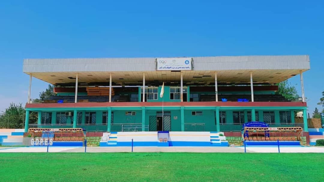 کندز؛ امام صاحب ولسوالۍ کې د لسو لوبډلو ترمنځ د والیبال سیالۍ پای ته ورسېدې