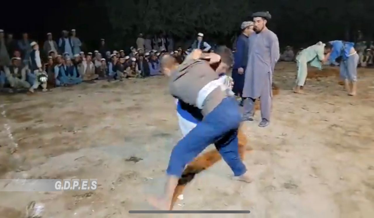 بلخ؛ شورتپه ولسوالۍ کې د ۷۰ ورزشکارانو ترمنځ د کورش سیالۍ ترسره شوې