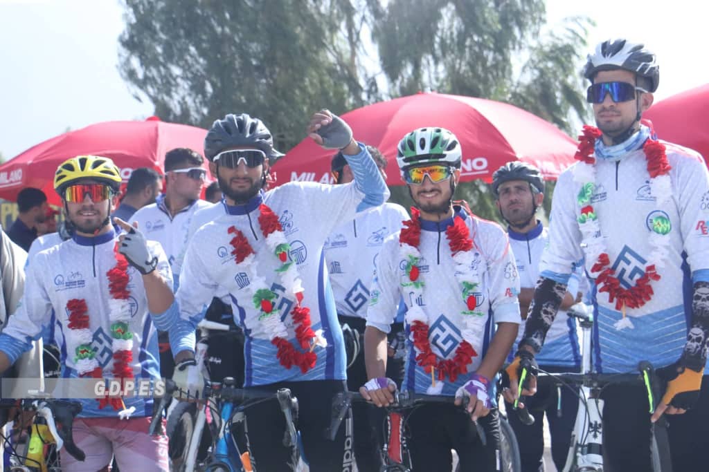 د کابل څخه تر جلال اباد پورې نږدې ۵۰ بايسکل ځغلونکو ترمنځ د بايسکل ځغلونې دوستانه سيالۍ پای ته ورسېدې 