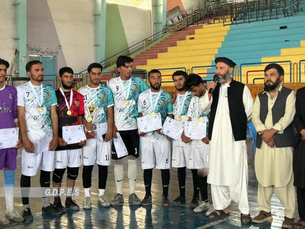 هرات؛ مسابقات فوتسال انستیتوت تخنیک با اشتراک دوازده تیم با قهرمانی تیم سیزدهم دیتابیس به پایان رسید