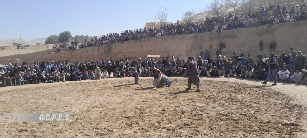 بلخ؛ په کشندي ولسوالۍ کې د ۶۰ کورشکارانو ترمنځ د کورش سیمه ییزې سیالۍ ترسره شوې