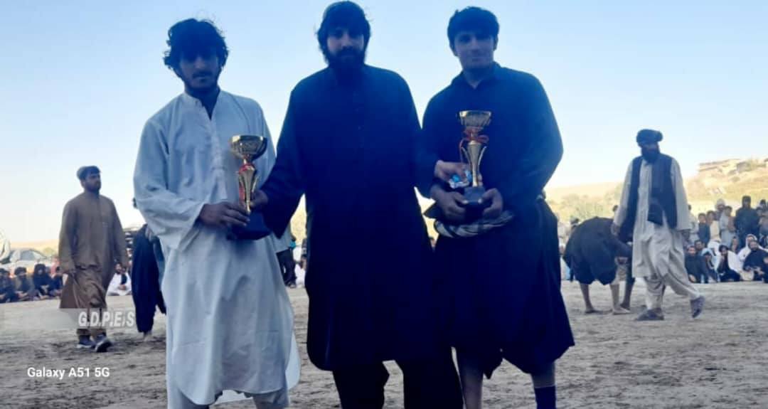 زابل؛ مرکز قلات ښار کې د ٦٦ ورزشکارانو ترمنځ د سیمه ییزې غېږ نیونې سیالۍ ترسره شوې