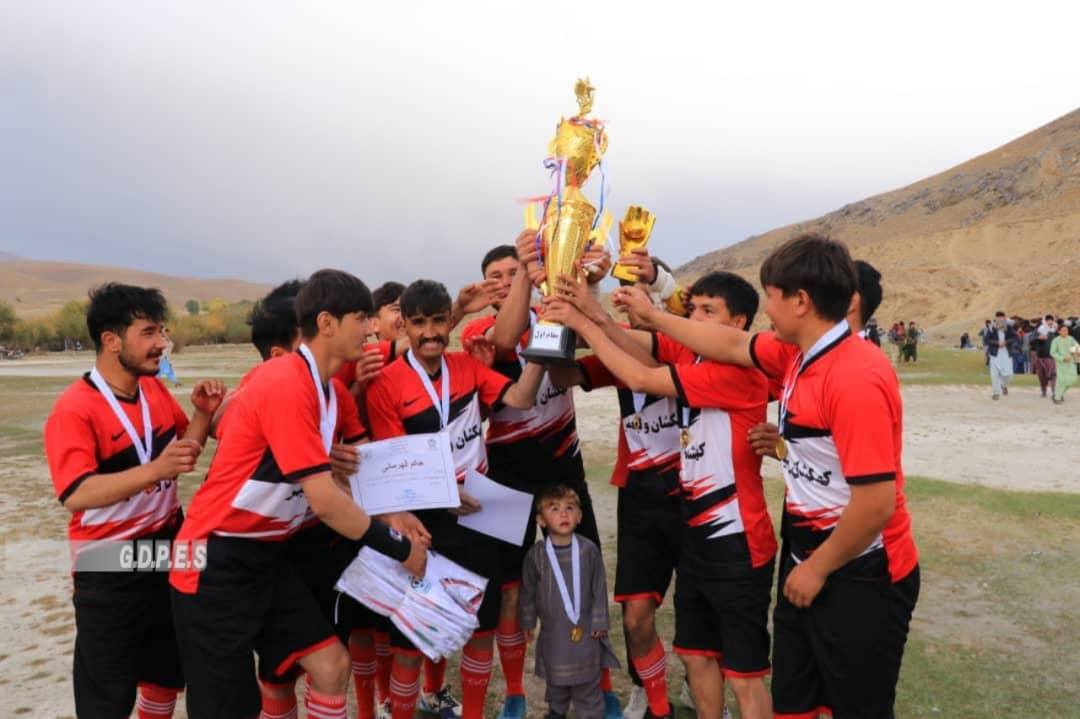 ميدان وردګ؛ د بهسودو حصه اول ولسوالۍ کې د ١٦ لوبډلو ترمنځ د فوټبال سیالۍ پای ته ورسېدې